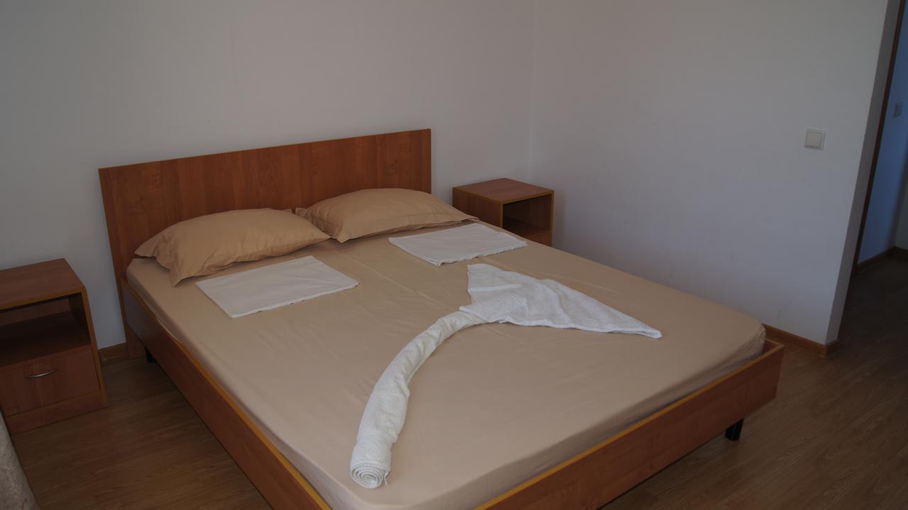 Hotel Sharmat Піцунда Екстер'єр фото