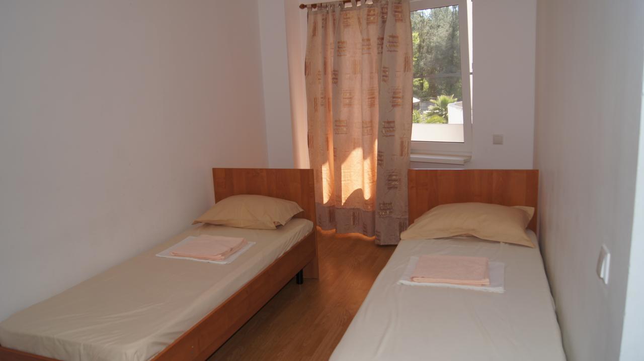 Hotel Sharmat Піцунда Екстер'єр фото
