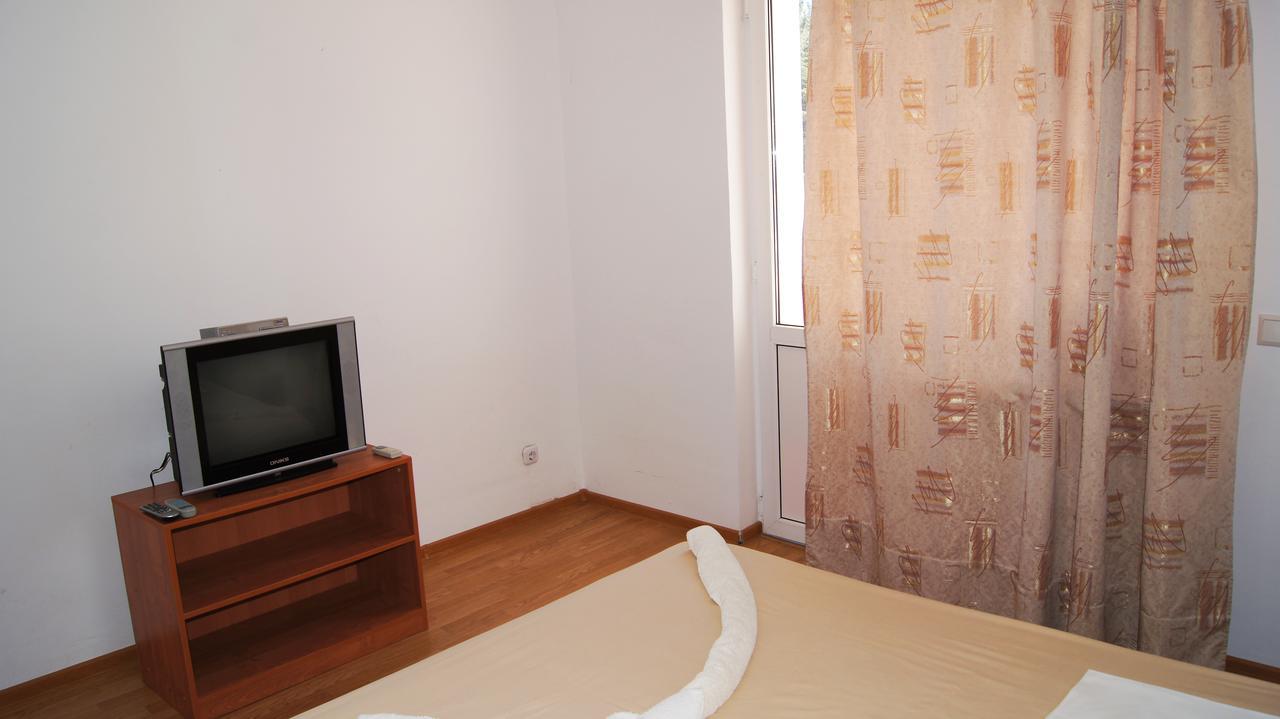 Hotel Sharmat Піцунда Екстер'єр фото