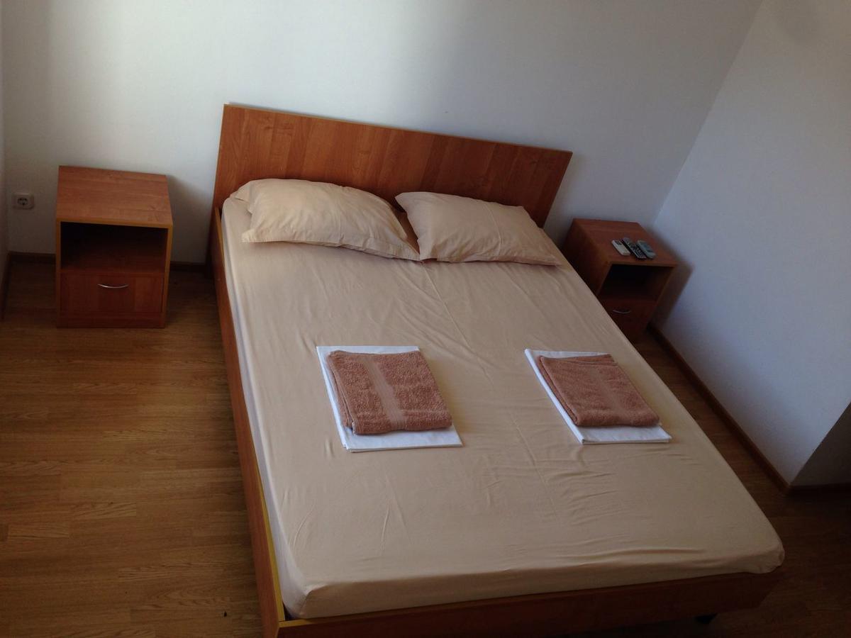 Hotel Sharmat Піцунда Екстер'єр фото